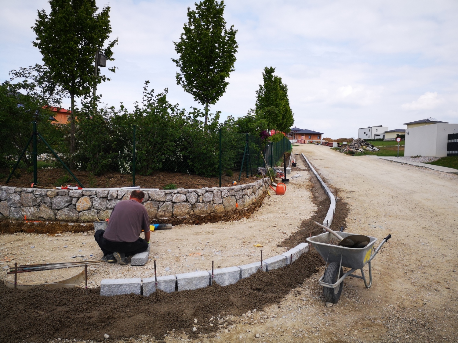 STRASSENBAU