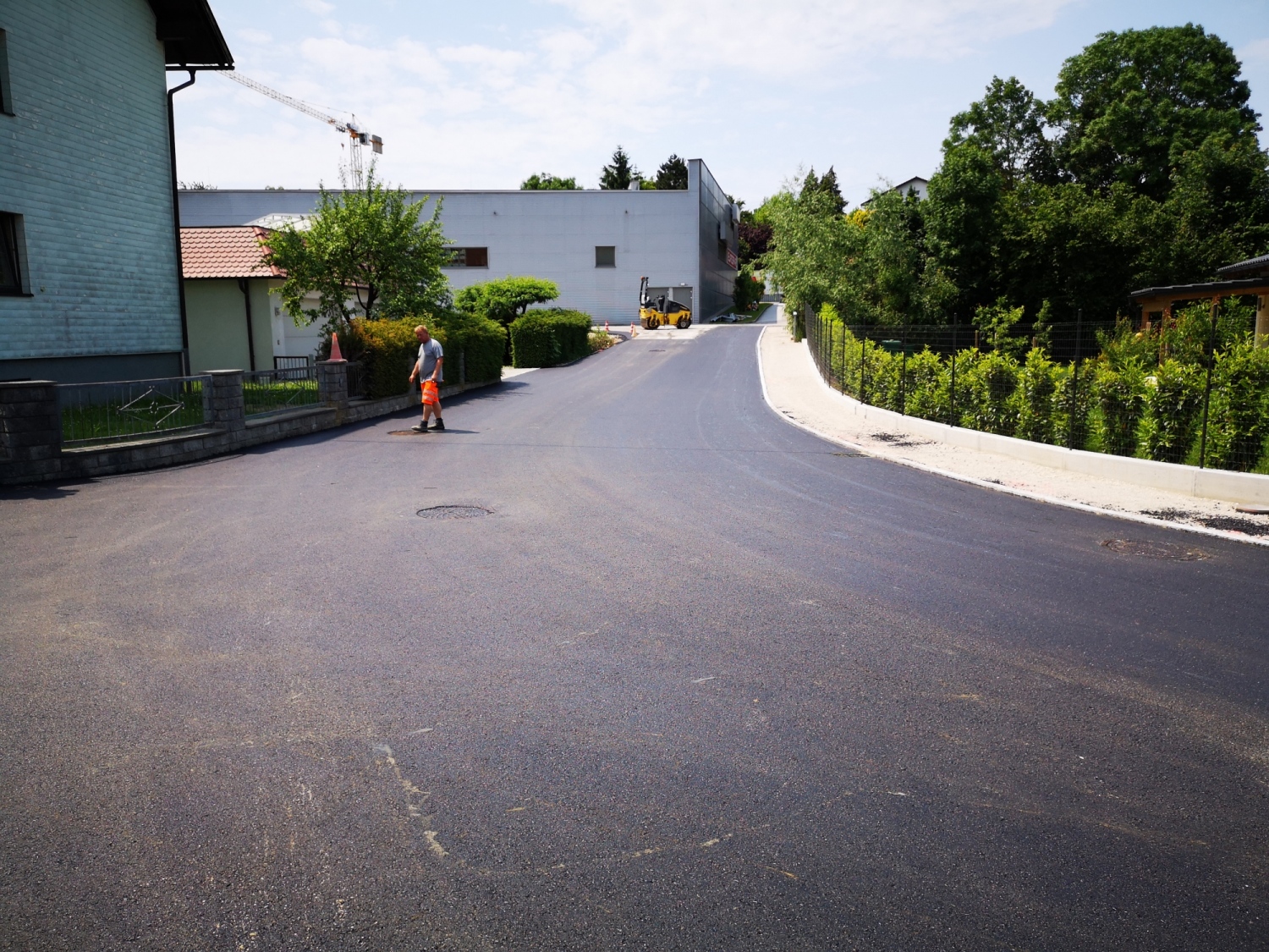 STRASSENBAU
