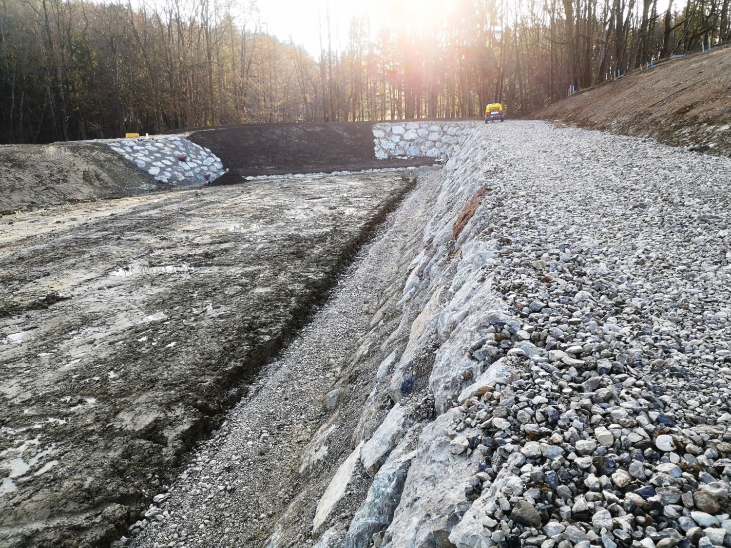 HOCHWASSERSCHUTZ